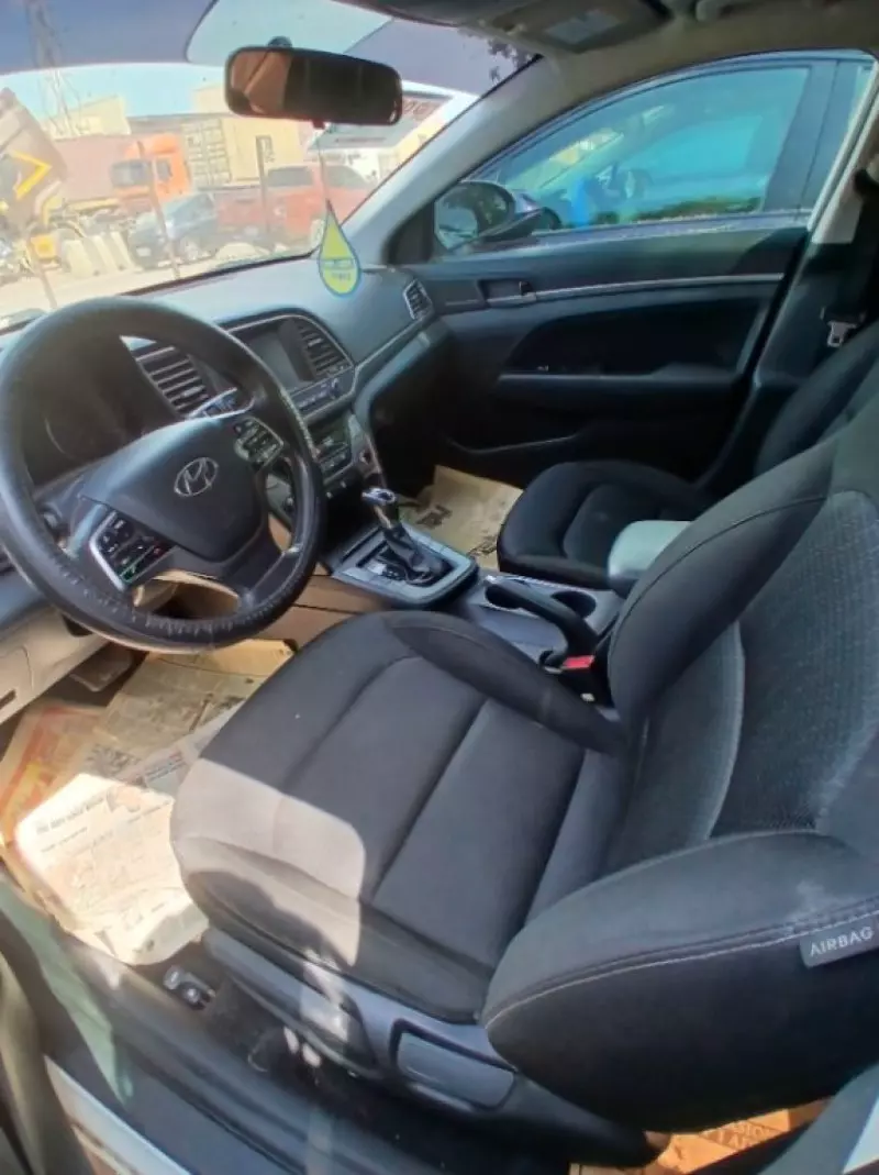 Hyundai Elantra   - 2017