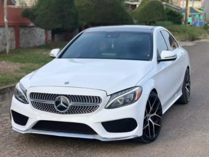 Mercedes-Benz C 300   - 2017