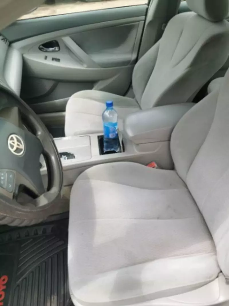 Toyota Camry   - 2011