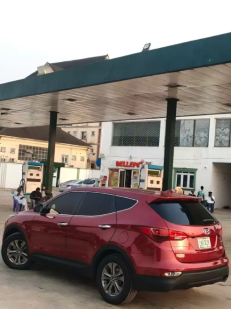 Hyundai Santa Fe   - 2016