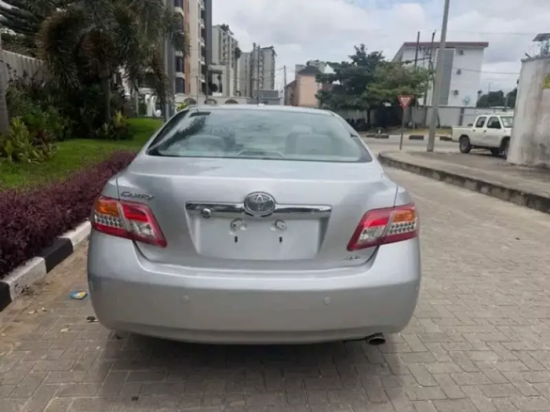 TOYOTA Camry   - 2011