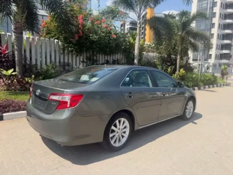 TOYOTA Camry   - 2014