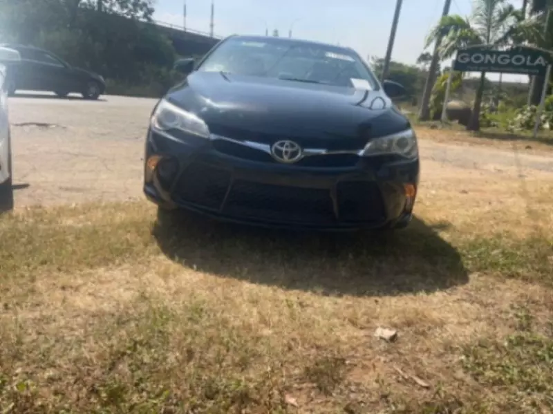 Toyota Camry   - 2017
