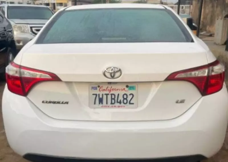 Toyota Corolla   - 2015