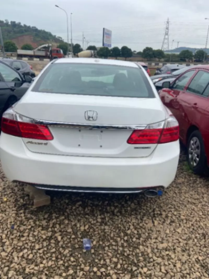 Honda Accord - 2015