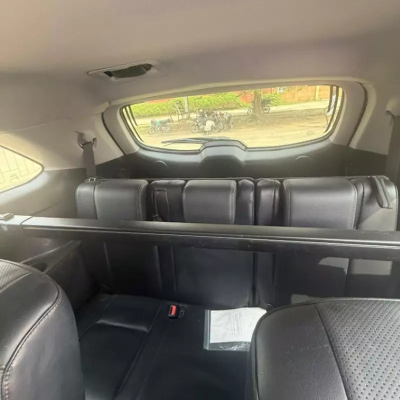 Toyota Highlander   - 2016