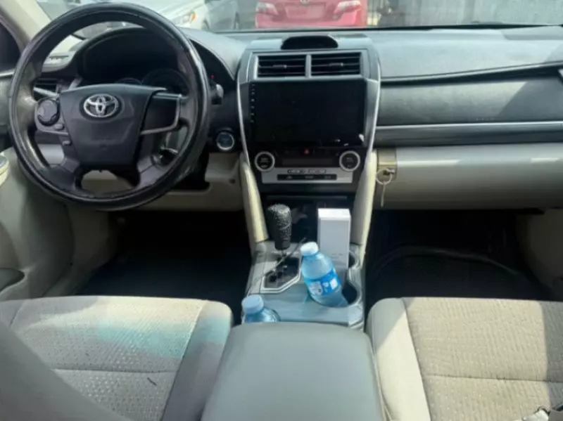 Toyota Camry   - 2012