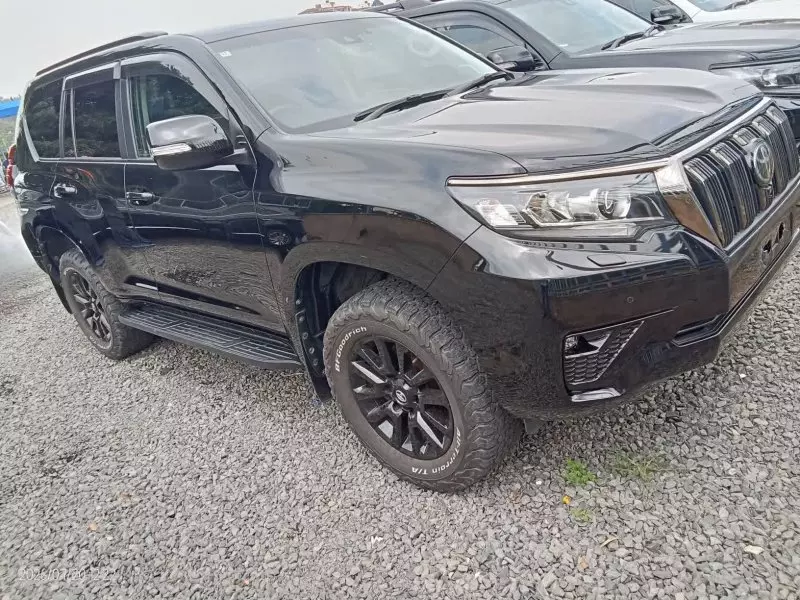 TOYOTA Landcruiser Prado - 2018