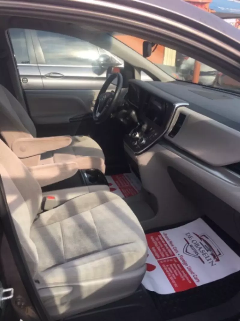 Toyota Sienna - 2018