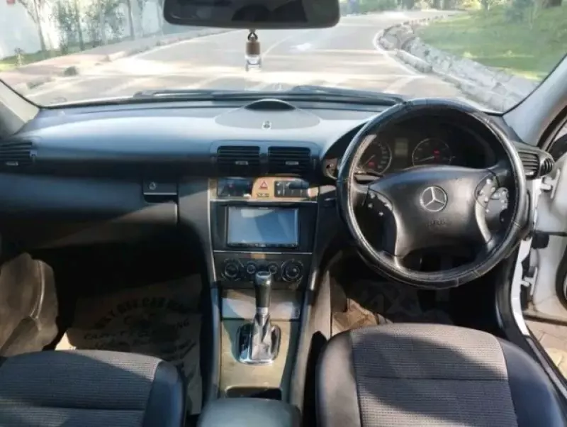 Mercedes-Benz C 180   - 2007