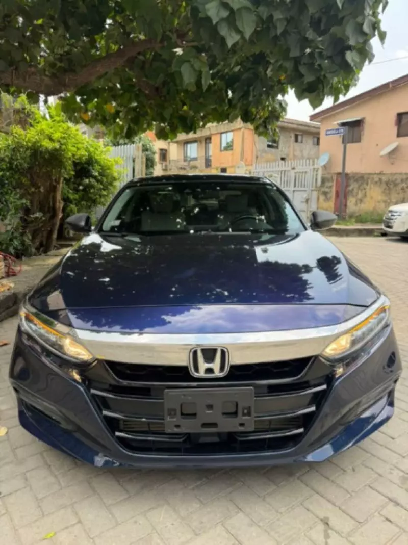 Honda Accord   - 2018