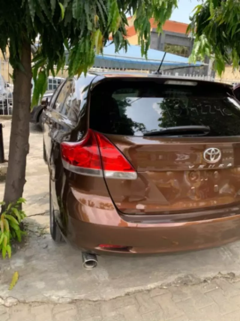 TOYOTA Venza - 2011