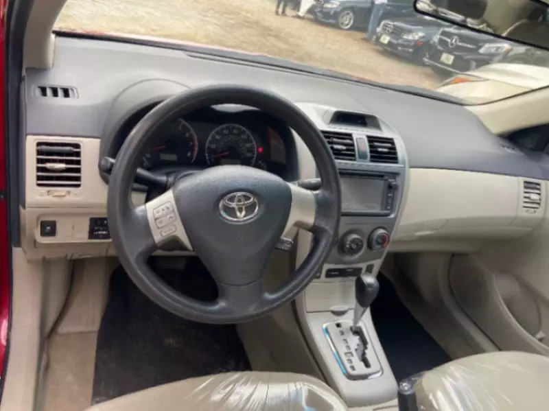 TOYOTA Corolla   - 2013