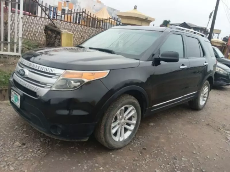 Ford Explorer   - 2012