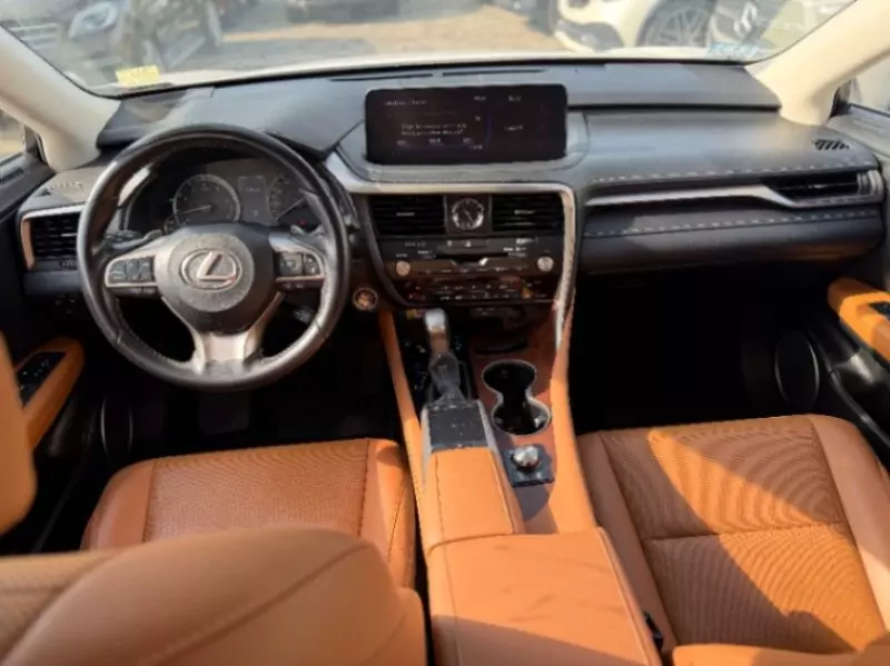 Lexus RX   - 2021