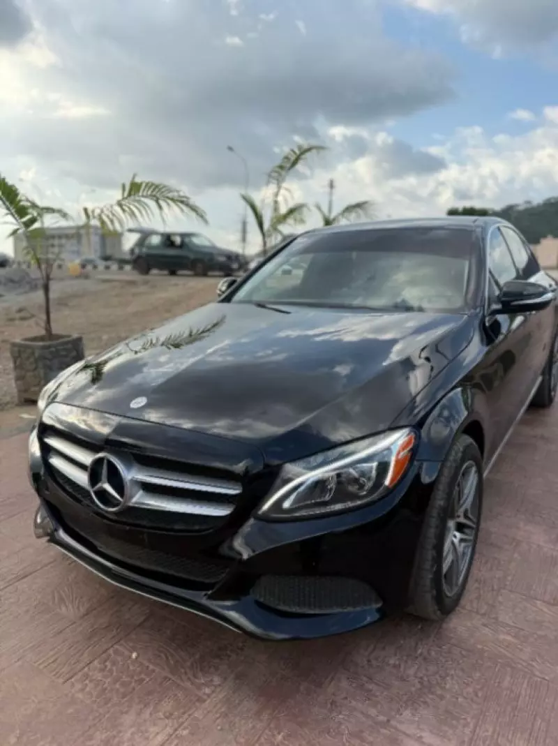 Mercedes-Benz C 300   - 2015