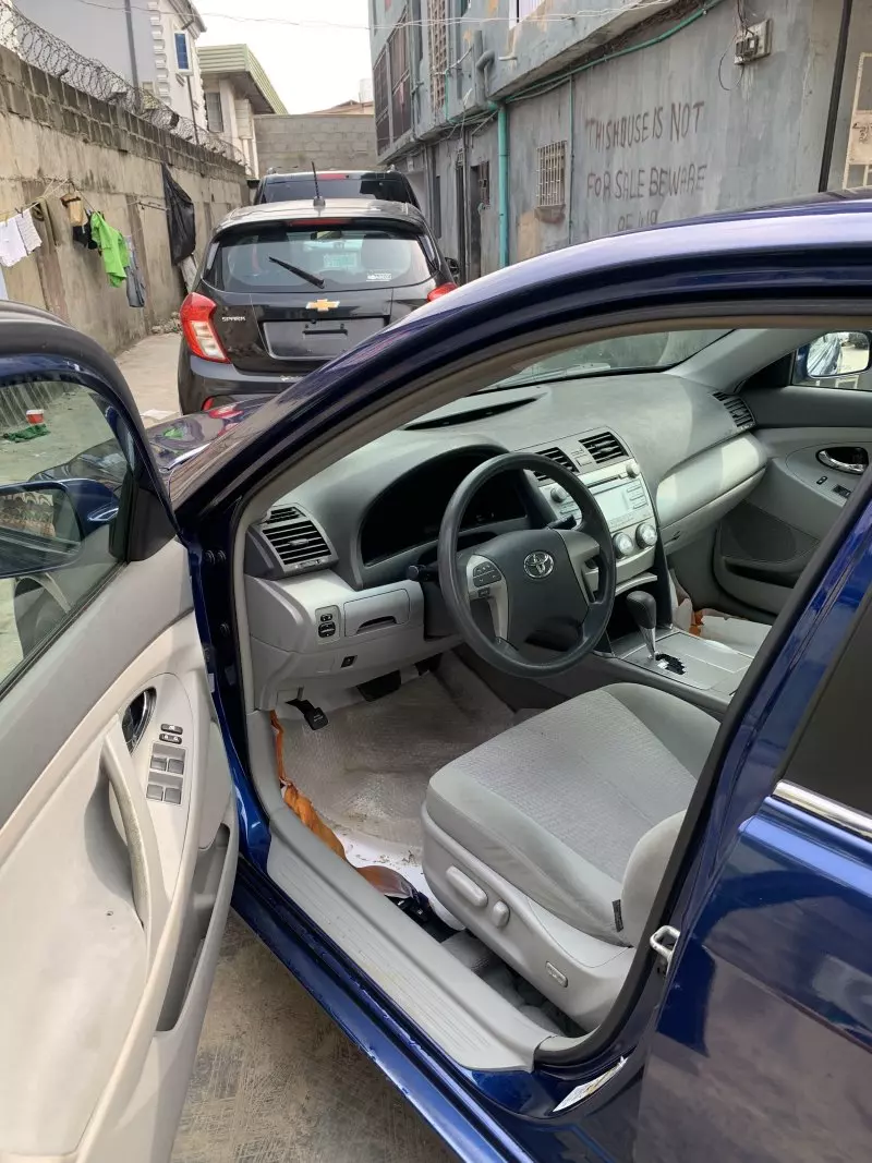 Toyota Camry   - 2007