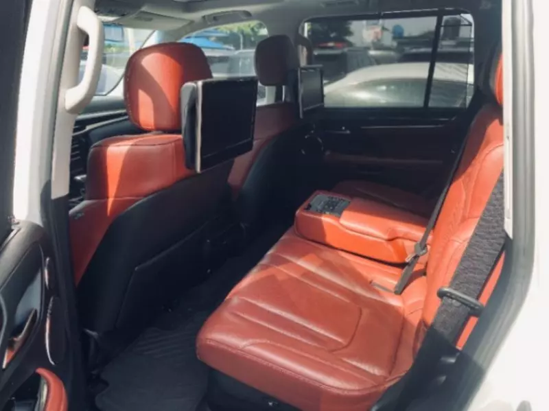 Lexus LX 570   - 2016