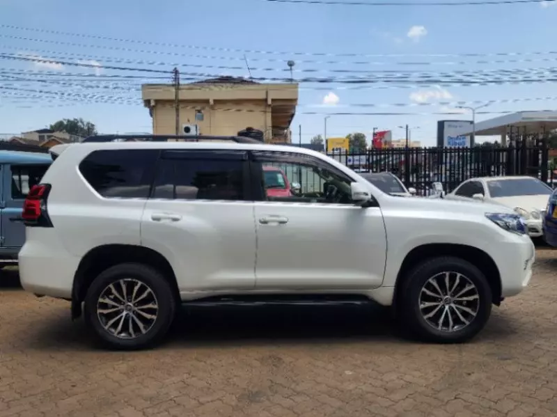 Toyota Landcruiser Prado   - 2020
