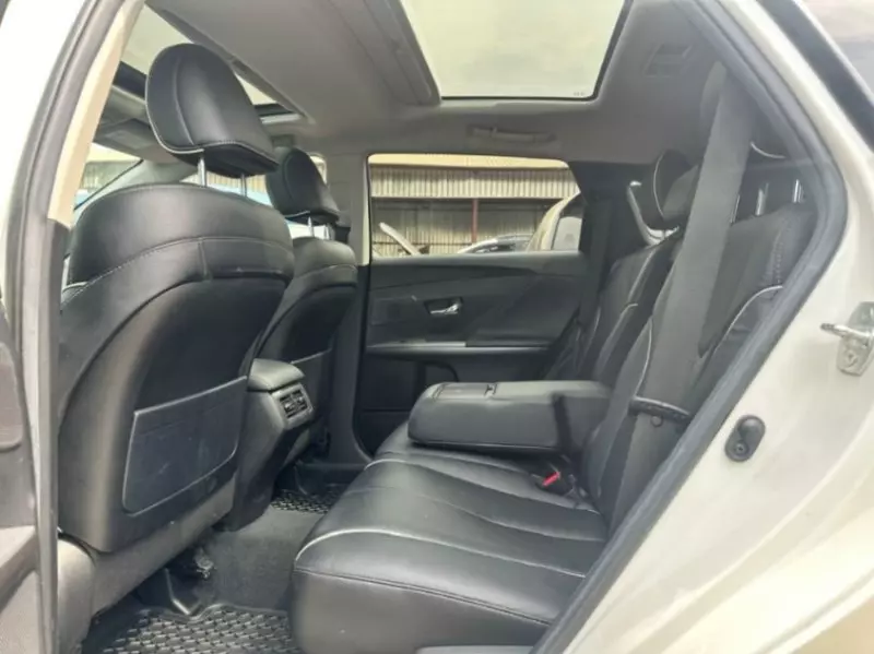 Toyota Venza   - 2013