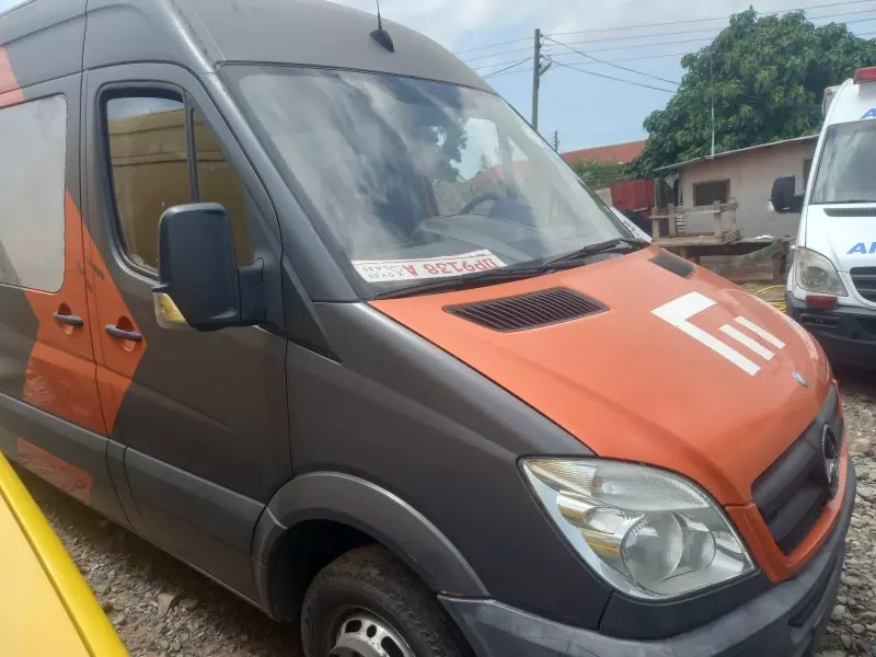 Mercedes-Benz Sprinter   - 2012