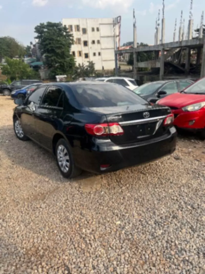 Toyota Corolla   - 2013