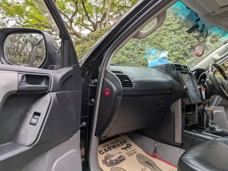 TOYOTA Landcruiser Prado   - 2012