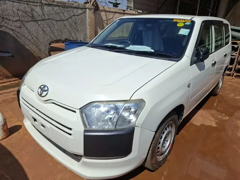 Toyota Probox    - 2018