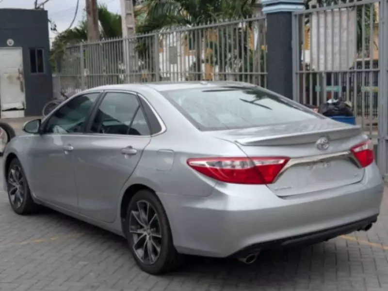 TOYOTA Camry   - 2015