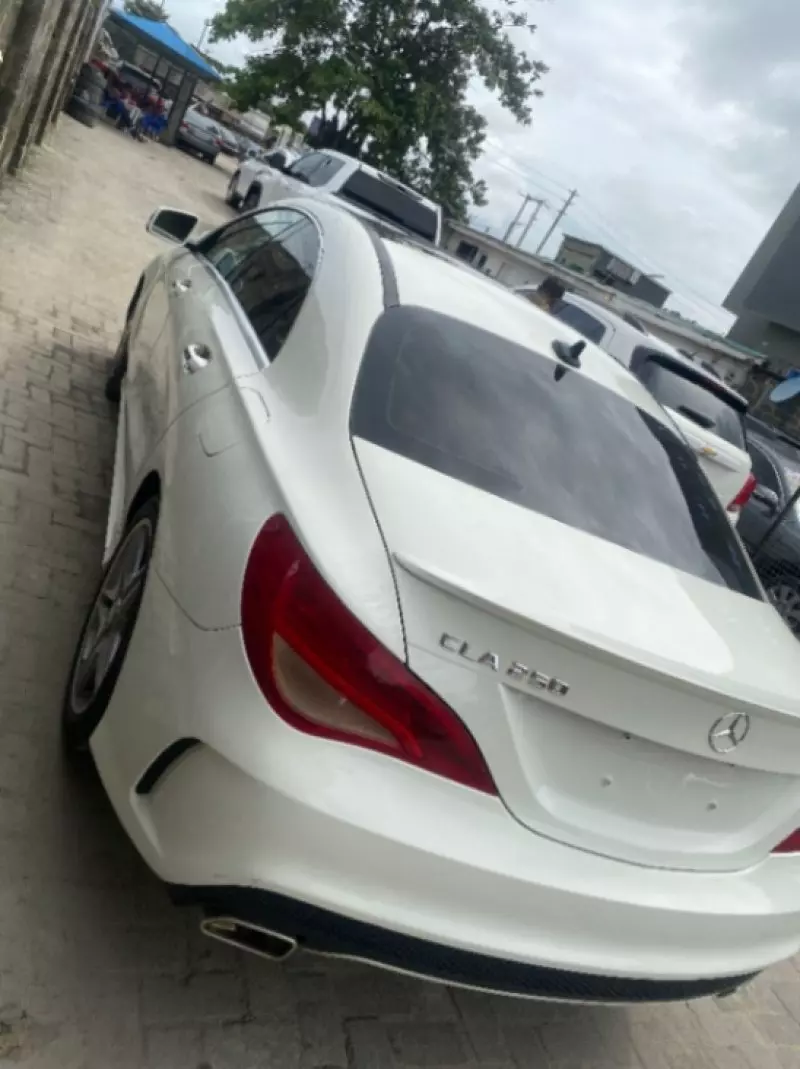 Mercedes-Benz CLA 250   - 2014