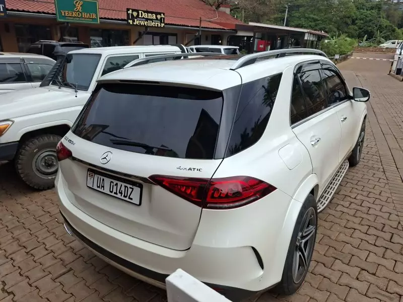 Mercedes-Benz GLE 400   - 2019