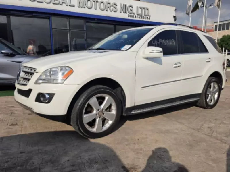Mercedes-Benz ML 350   - 2011
