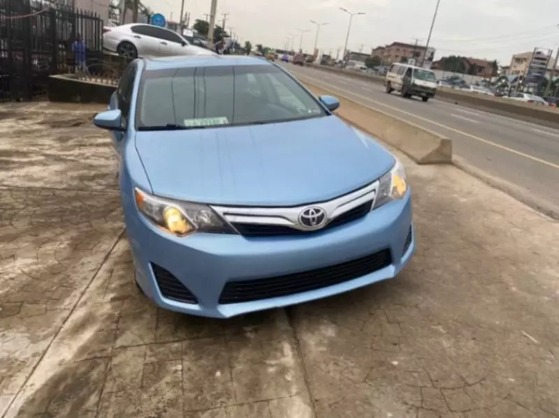 Toyota Camry   - 2014
