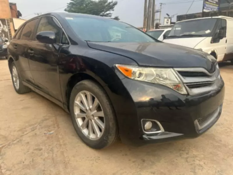 Toyota Venza   - 2013
