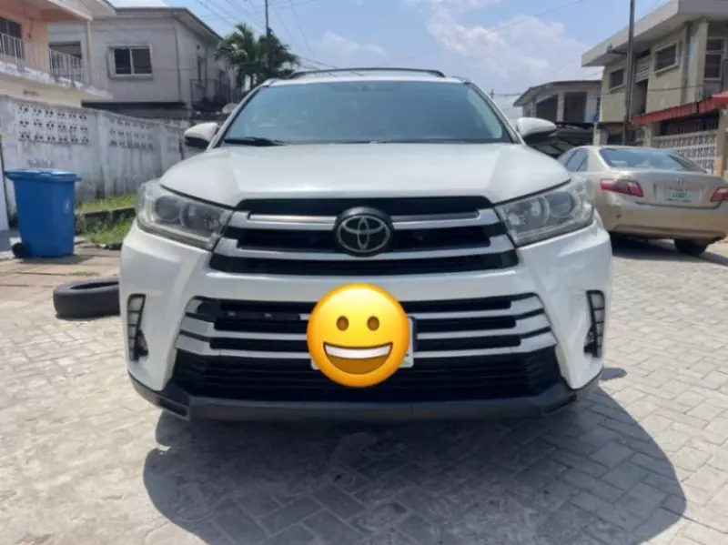 Toyota Highlander   - 2015