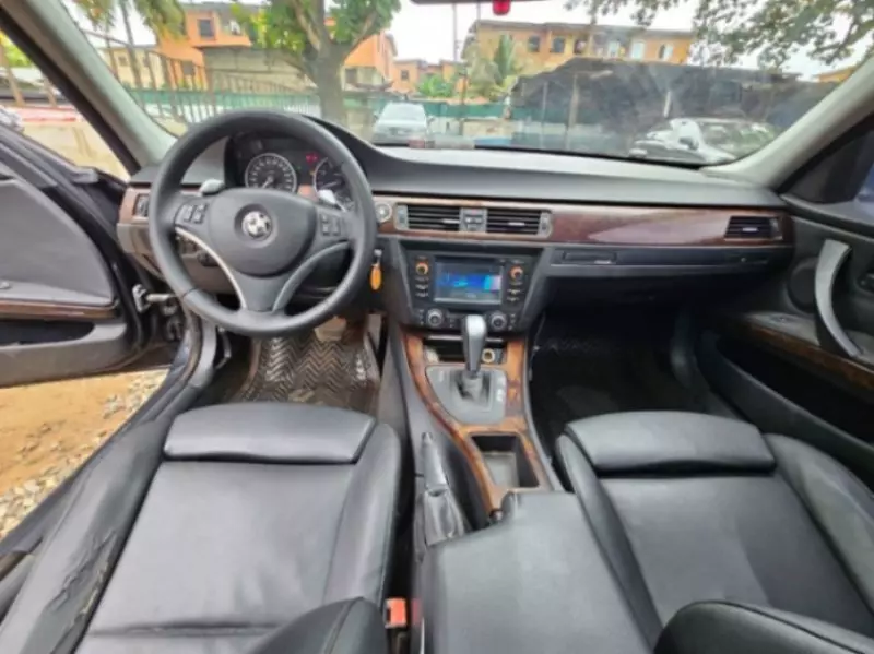 BMW 328i   - 2008