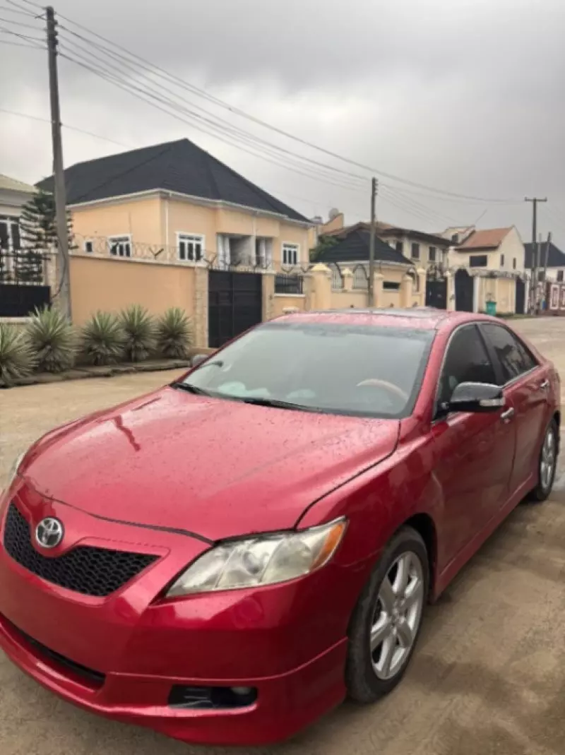 Toyota Camry   - 2007