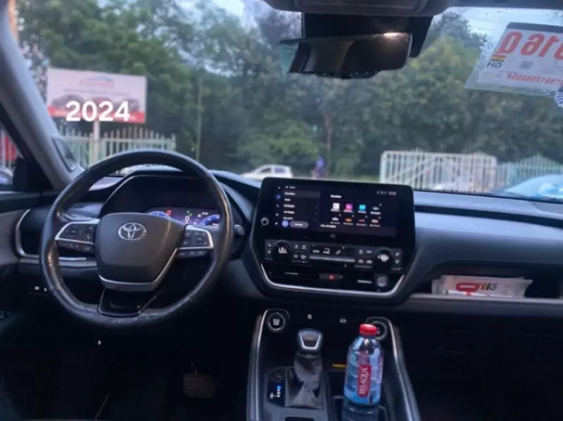 TOYOTA Grand Highlander   - 2024