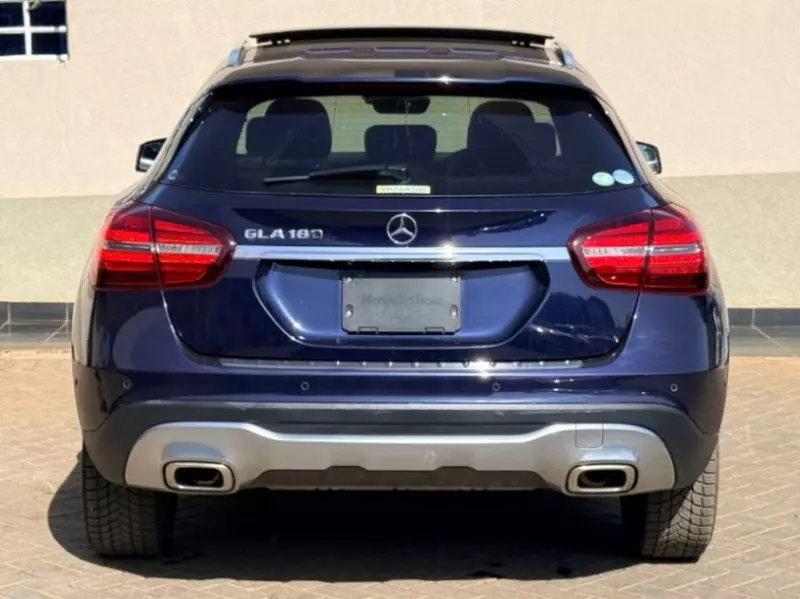 Mercedes-Benz GLA 180   - 2018