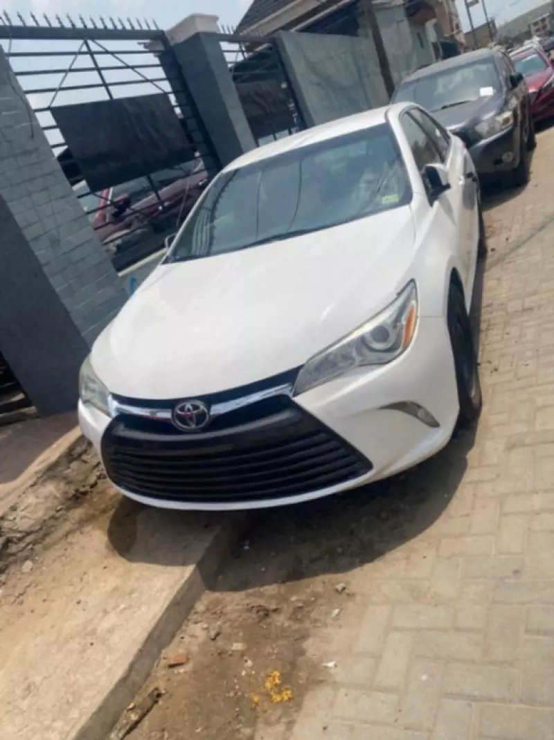 Toyota Camry   - 2015