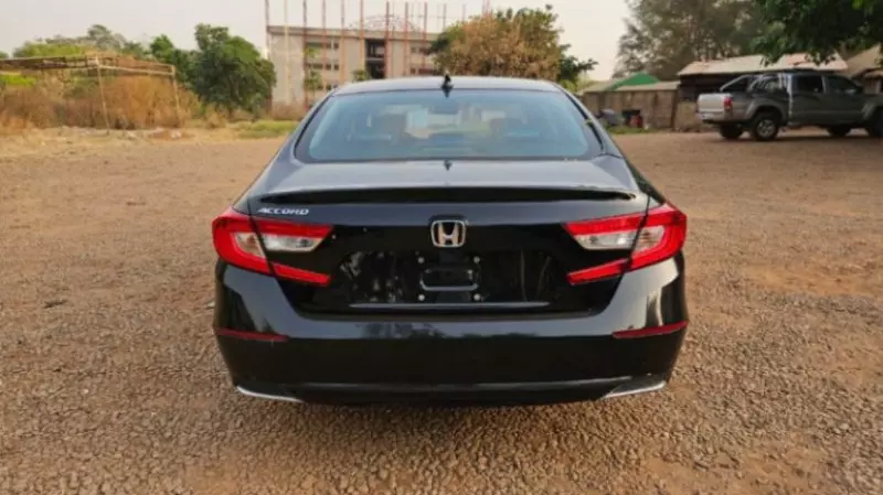 Honda Accord   - 2019