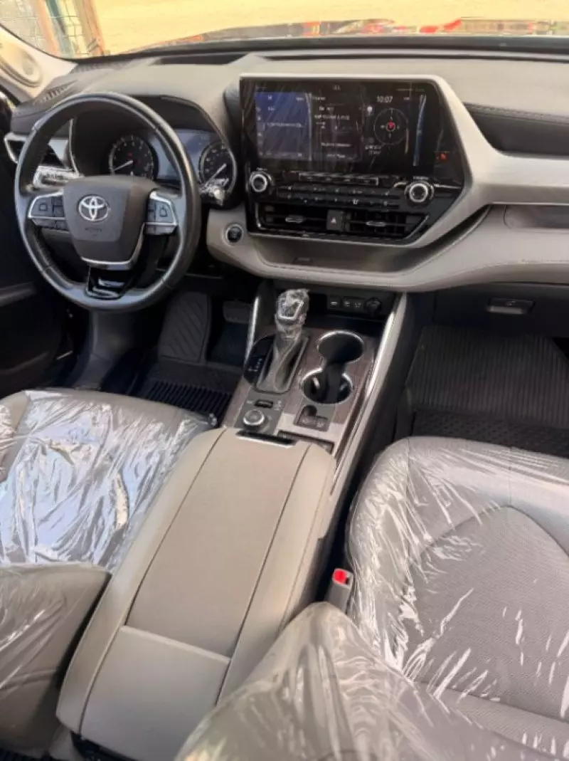 TOYOTA Highlander   - 2021