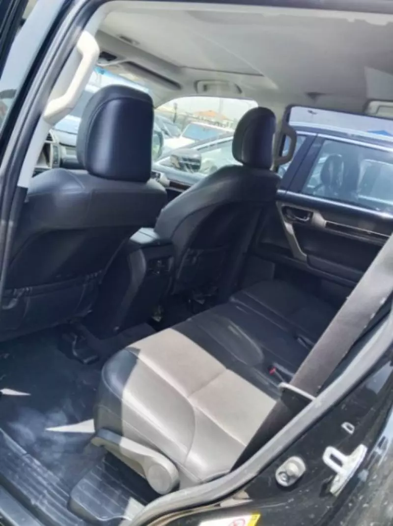 Lexus GX 460   - 2013