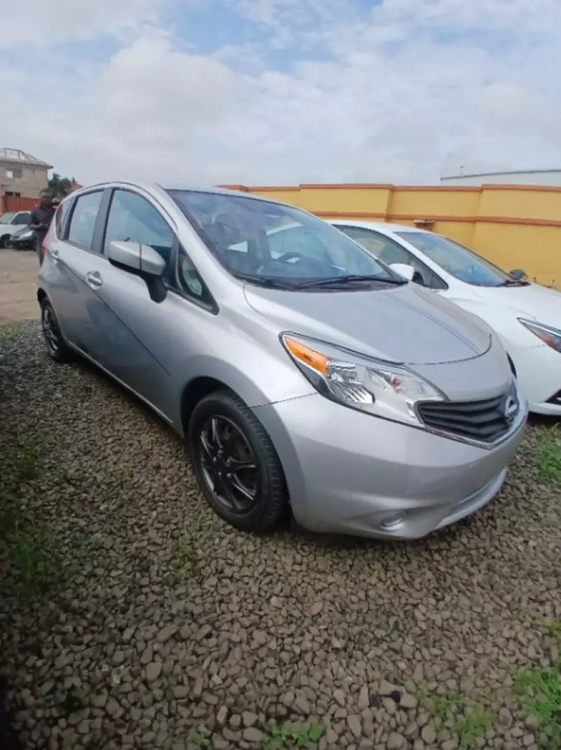 Nissan Versa Note   - 2015
