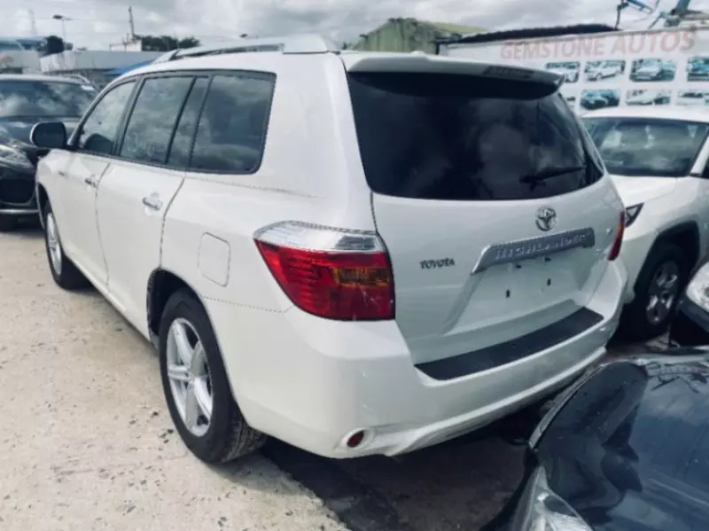 Toyota Highlander   - 2009
