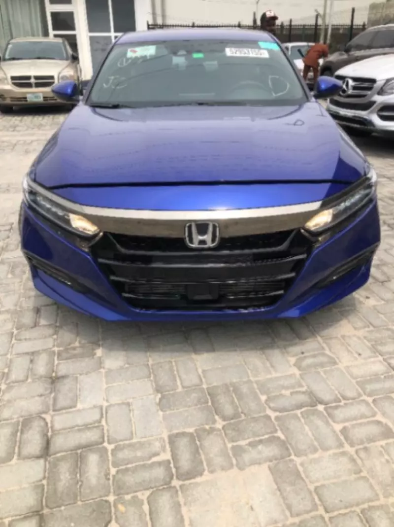 Honda Accord   - 2009