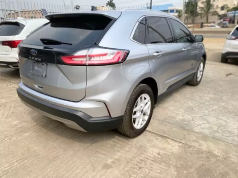 Ford Edge   - 2022