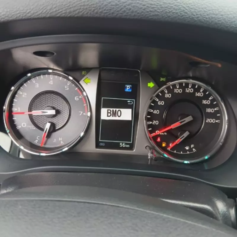 TOYOTA Hilux - 2026