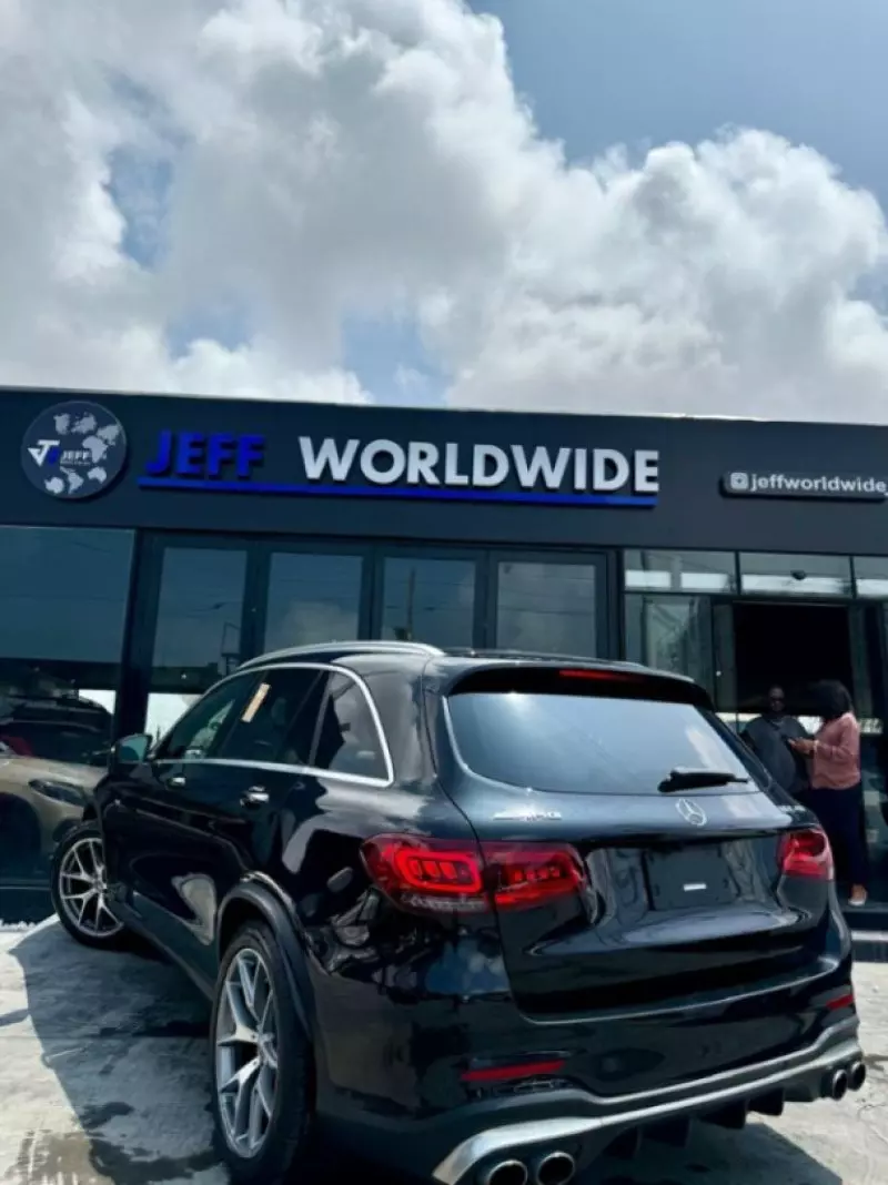 Mercedes-Benz GLC 43 AMG   - 2021