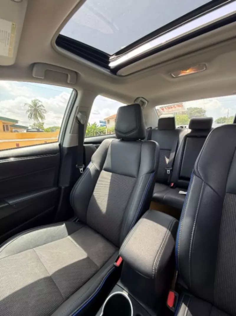TOYOTA Corolla - 2018